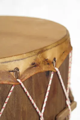 Удмуртский традиционный ударный инструмент – дымбыр (барабан) – Единая  фольклорно-этнографическая онлайн площадка Удмуртии.