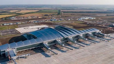 Аэропорт Платов обслужил пиковое число пассажиров в этом году - Городской  репортер — Ростов-на-Дону