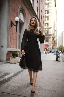 Модные маленькие черные платья весна-лето 2021: фото | Vogue UA