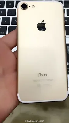 Рабочий прототип iPhone 7 в золотом цвете на живых фото