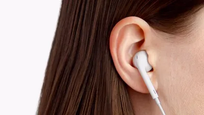 Наушники беспроводные Apple Airpods Pro 2 Magsafe MQD83 Белый купить  недорого в каталоге интернет магазина Домотехника Фото отзывы обзоры  описание Владивосток