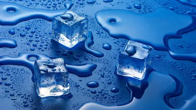 Кубики льда с каплями воды 4K HD Обои «Кубик льда» | HD-обои | ID № 58299