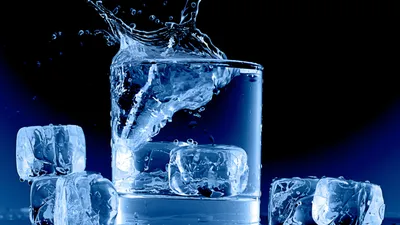 Стакан воды с кубиками льда HD Обои Кубик льда | HD-обои | ID № 58292
