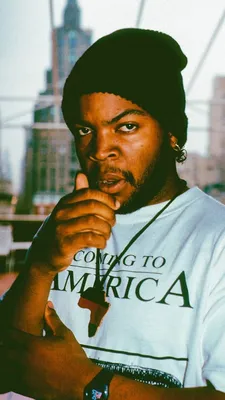 «Самому разыскиваемому в Америке» Ice Cube исполняется 33 года