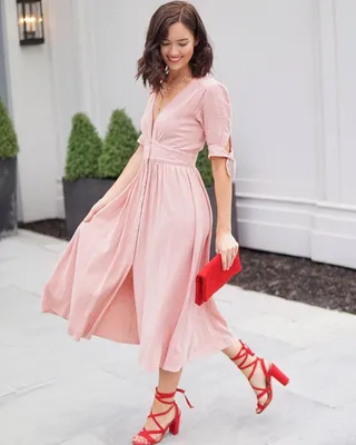 С чем носить розовое платье - фото, сочетания цветов, примеры