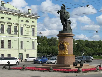 Памятник Суворову в Санкт-Петербурге | Обои 1024х768