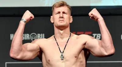 Александр Волков на турнире UFC - Экспресс газета