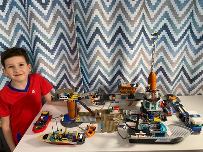 Построй подарок мечты из кубиков LEGO® — НАШЕ Радио
