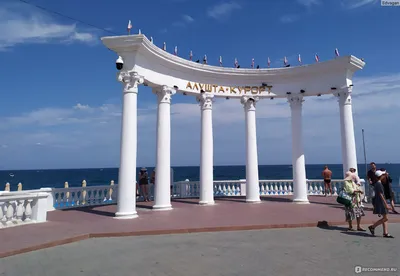 Крым, Алушта - «Алушта: плюсы и минусы. Какое море, какой пляж, возможности  для досуга. Сравним с соседними курортами Крыма.» | отзывы
