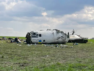 Фото авиакатастрофы с самолетом АН-26 в селе Михайловка