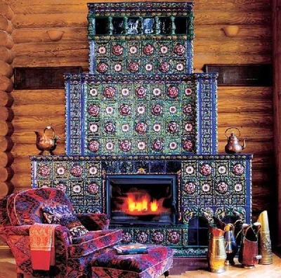 Андрей Кончаловский и его семья обживают роскошный дом в русском стиле:  расположение, дизайн, антиквариат, материалы, декор