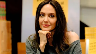 Дочь Анджелины Джоли повторила эффектный выход актрисы: как выглядит  16-летняя девочка | Новини.live