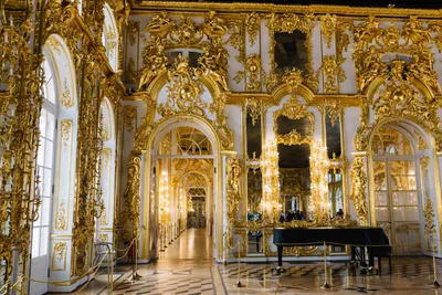 Роскошь барокко: гости Екатерининского дворца увидели отреставрированную  Парадную анфиладу и Лионский зал — Друзья Петербурга