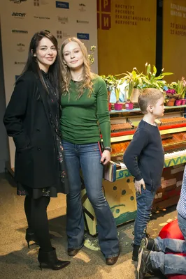 Юлия пересильд, марина александрова и лиза боярская посетили с детьми  необычный мастер-класс: фото - Летидор