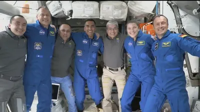 Астронавты Crew-3 Dragon прибыли на Международную космическую станцию ​​— орбитальная скорость
