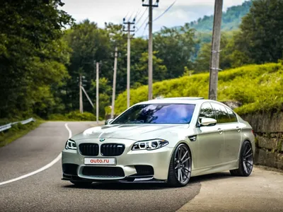 Купить б/у BMW M5 V (F10) 4.4 AMT (560 л.с.) бензин робот в Сочи:  серебристый БМВ М5 V (F10) седан 2012 года на Авто.ру ID 1119385801