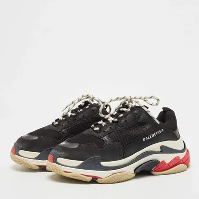 Women's Triple S Sneaker in White | Balenciaga US