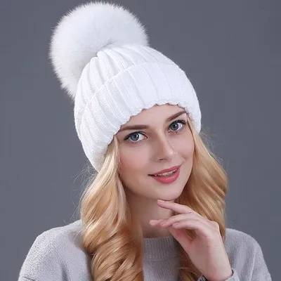 Модная женская белая теплая вязаная шапка (ID#1941309513), цена: 420 ₴,  купить на Prom.ua