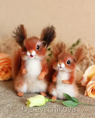 Девочки-белочки успели сделать общее селфи на память🐿️❤️🐿️ Бельчата при  домиках. Sold. #squirrel #белка #б… | Fabric art doll, Needle felted  animals, Fantasy doll