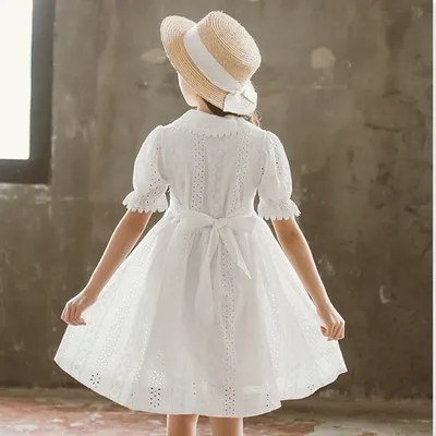 Белое классическое платье фотографии