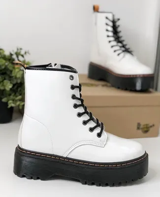 Купить женские зимние ботинки Doctor Martens на платформе в СПБ