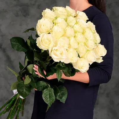 Букет белых роз 90 см. за 4 490 руб. | Бесплатная доставка цветов по Москве