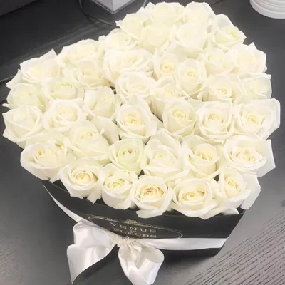 Сердце из белых роз за 6 990 руб. | Бесплатная доставка цветов по Москве