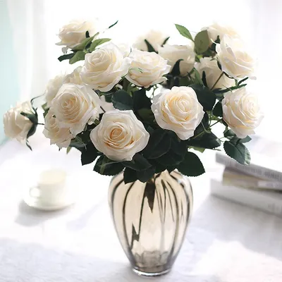 Букет белых роз в вазе - фото и картинки: 71 штук