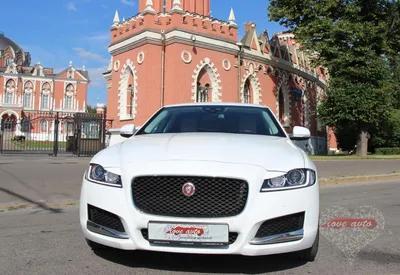 Jaguar - Белый цвет Jaguar XF отражает еще больше солнечных лучей, но  притягивает еще больше взглядов. Выберите комплектацию своего Jaguar XF:  http://bit.ly/2o4y3w3. | Facebook