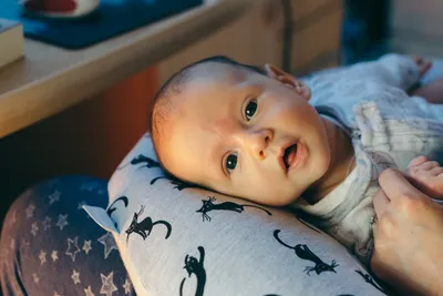 Белый налет на языке новорожденного ребенка – Почему у новорожденного белый  налет: как почистить язык новорожденному от белого налета на сайте  Pandaland.kz