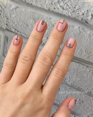 Маникюр Краснодар в Instagram: «В роддом собираюсь как на бал🙈 Ногти,  реснички... Просто камуфляж мне показался слишком скучным🤭 … | Ногти,  Маникюр, Дизайн ногтей
