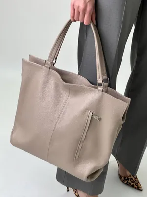 Женская бежевая сумка essential LANCEL купить в интернет-магазине ЦУМ, арт.  A12355