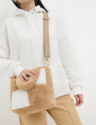 Женская бежевая сумка тоут Ксения на плечо, Светлая дамская классическая  молодежная сумочка бежевого цвета (ID#1408153730), цена: 560 ₴, купить на  Prom.ua
