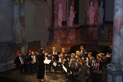 Вильнюсский оркестр аккордеонистов CONSONA приглашает на Новогодний концерт  - новости культуры - газета «Обзор», новости Литвы