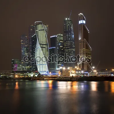 Фотообои «Красивая Ночная точка зрения небоскребы Международный Бизнес  центр Москва реки»