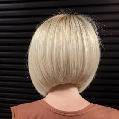 Стрижка боб на короткие волосы: 100 фото 🔥 женской прически боб-каре,  придающей объем