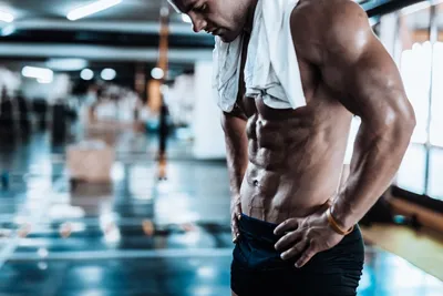 Сколько мышц можно нарастить без использования анаболических стероидов |  Мышцы, Фитнес мужчины, Уличные тренировки