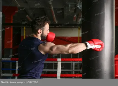 Тренировка по боксу и самообороне в группе в Красноярске - фото, цена