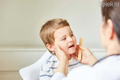 У ребенка болит горло: чем лечить в домашних условиях - 7Дней.ру