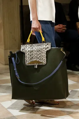 awesome Стильные большие женские сумки — Популярные новинки 2017 | Bags,  Bags 2017, Bag trends