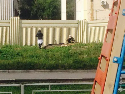 Кемерово | Кемеровские бомжи притащили диван под окна ГУФСИН (фото) -  БезФормата