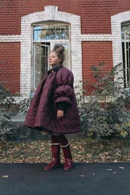 Как модно носить бордовое пальто осенью и зимой 2020: 19 фото идей | Мир  тайного и Таро с Анастасьей | Дзен