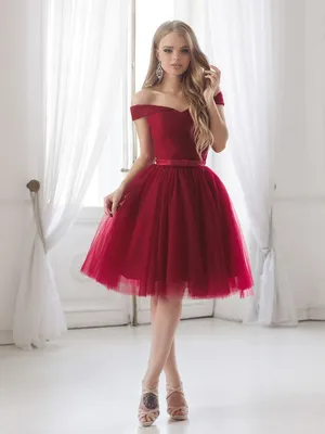 Бордовые платья на выпускной - купить короткое платье бордового цвета
