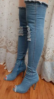Ботфорты. Не забудь сохранить и поделиться с подружкой, а то будет ботфорты  на джинсы напяливать. Ботфорты мы носим ✓ ТОЛЬКО с мини… | Instagram