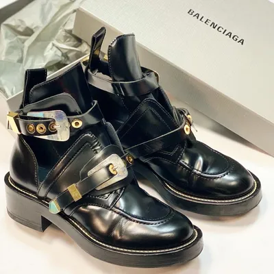 Ботинки женские Balenciaga модель 242112 по цене 7500р. с доставкой по  Москве и России | shmotessa.ru