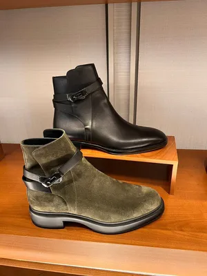Hermès Neo Leather Ankle Boots in Black - Size 37