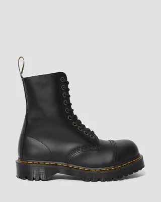 Магазин Dr. Martens в Санкт-Петербурге - Статьи