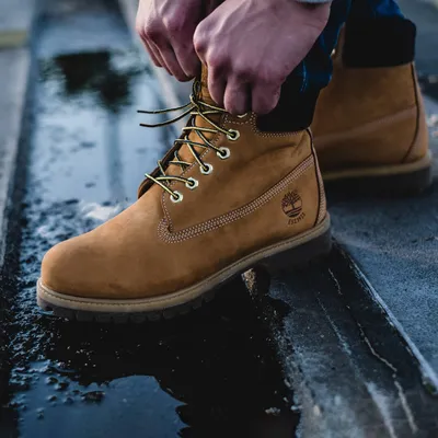 Как почистить ботинки Timberland?! // Видеоинструкция от Solemate - YouTube