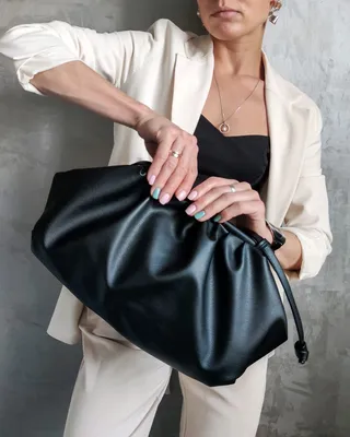 These Are the Bottega Veneta Bags That Celebrities Can't Stop Wearing | Bottega  veneta bags, Bottega veneta handbag, Fashion