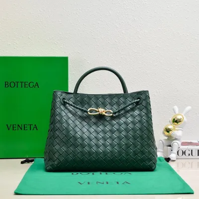 Bottega Veneta - Черная кожаная дорожная сумка с плетением 710058V0E51  купить в Symbol